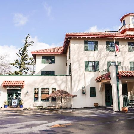 Columbia Gorge Hotel & Spa Худ Ривър Екстериор снимка