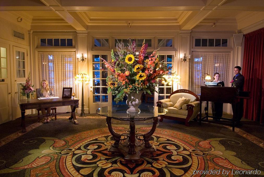 Columbia Gorge Hotel & Spa Худ Ривър Интериор снимка