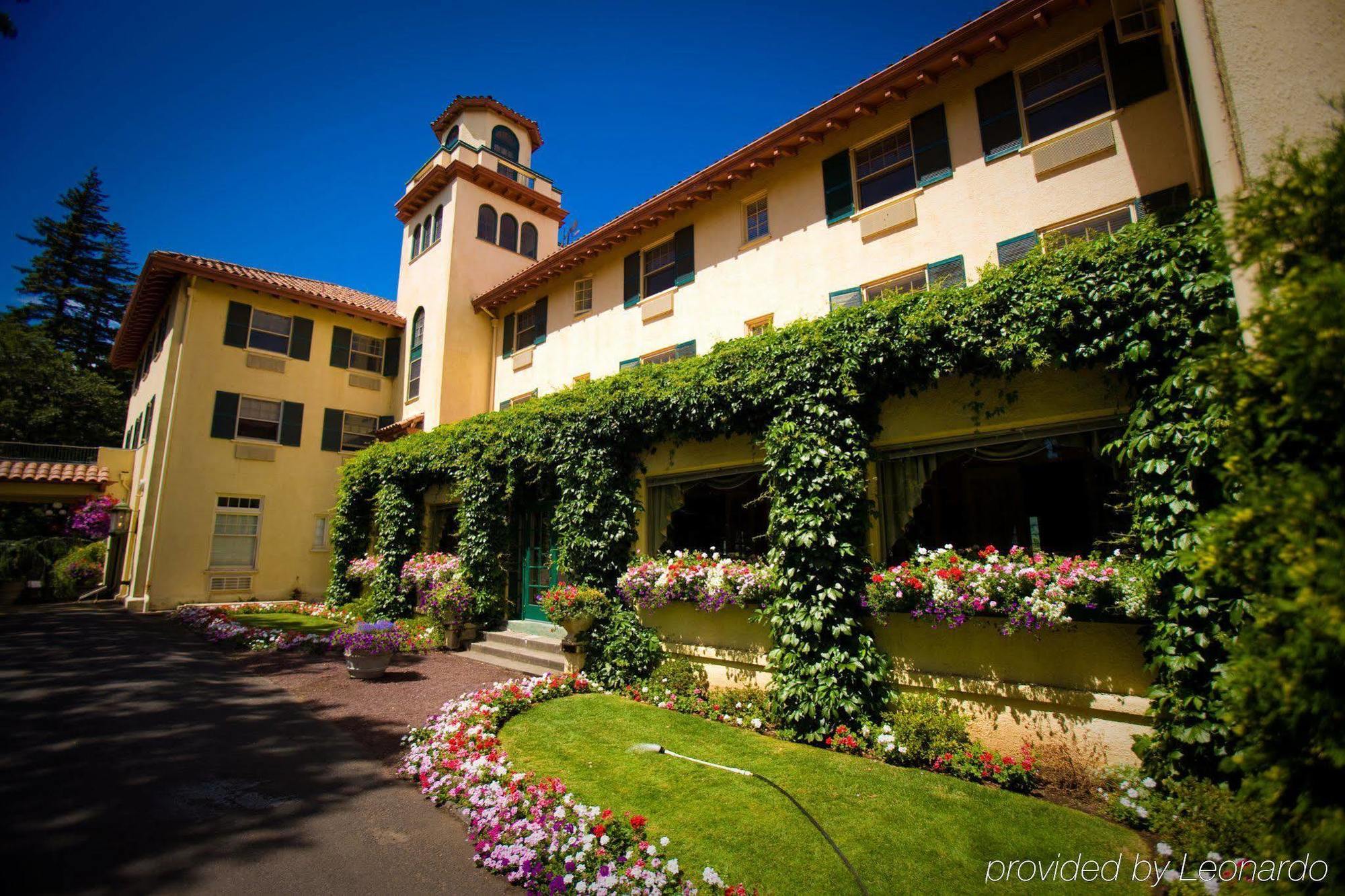 Columbia Gorge Hotel & Spa Худ Ривър Екстериор снимка