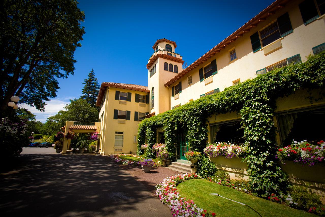 Columbia Gorge Hotel & Spa Худ Ривър Екстериор снимка